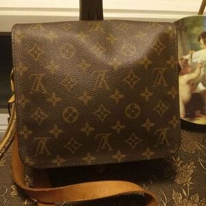 Louis Vuitton Crossbody